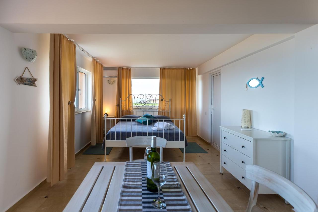 فندق Casa Eden كوستِنيست المظهر الخارجي الصورة